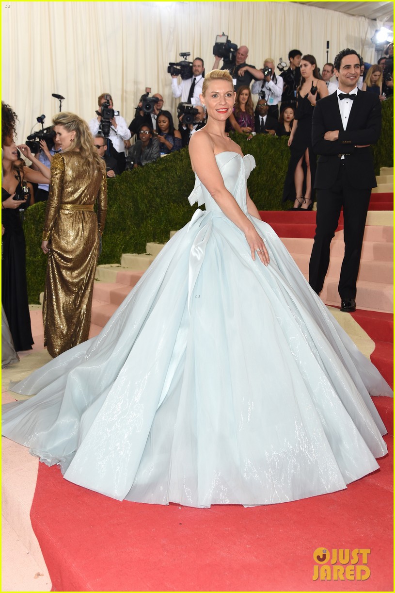 claire-danes-2016-met-gala-cinderella-04