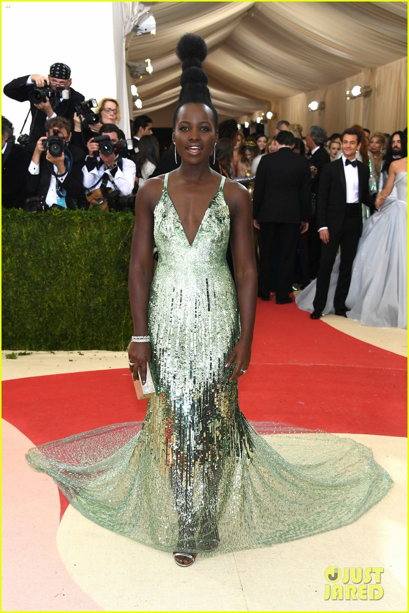 lupita-nyongo-met-gala-2016-05